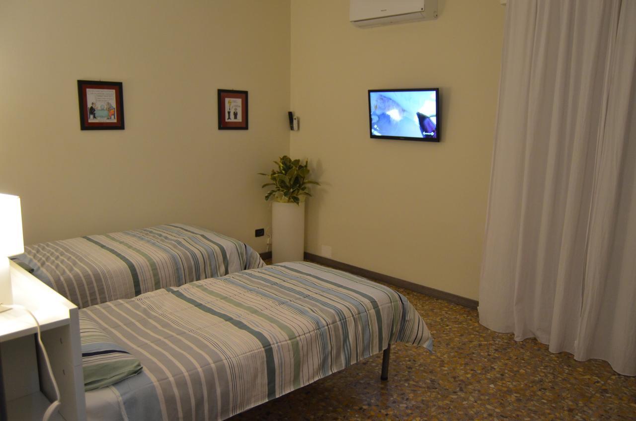 Bed And Breakfast Bissolati Brescia Exterior foto